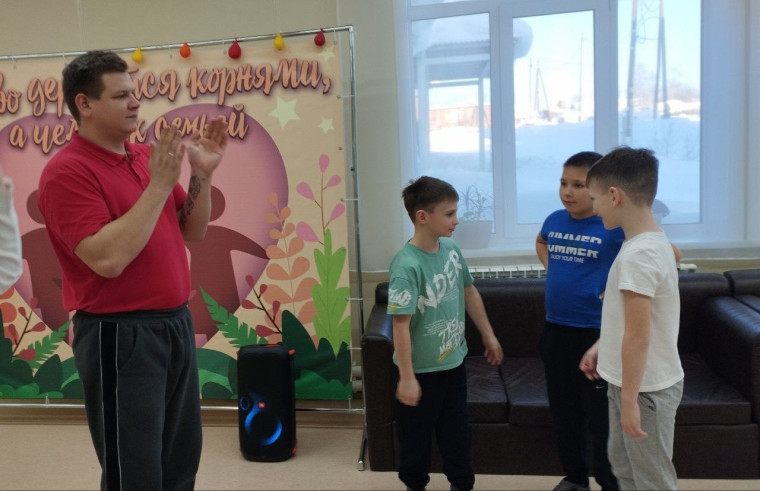 Дружить здорово.